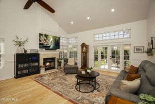 Single Family Residence, 439 Pesaro st, Oak Park, CA 91377 - 5