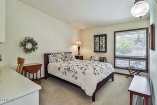Single Family Residence, 383 Thorpe cir, Thousand Oaks, CA 91360 - 39