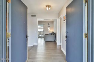 Single Family Residence, 168 Gainsborough rd, Thousand Oaks, CA 91360 - 4