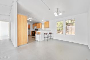 Single Family Residence, 6079 Cedar st, Simi Valley, CA 93063 - 4