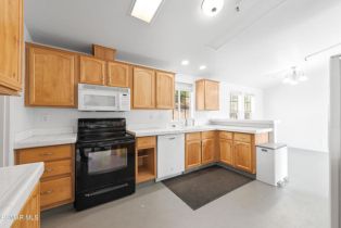 Single Family Residence, 6079 Cedar st, Simi Valley, CA 93063 - 8