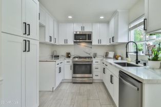 Condominium, 2711 Stearns ST, Simi Valley, CA  Simi Valley, CA 93063