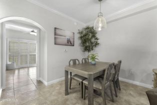 Condominium, 5200 Premiere Hills cir, Woodland Hills, CA 91364 - 12