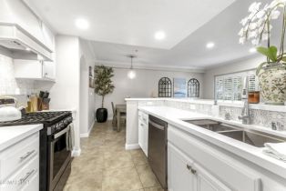 Condominium, 5200 Premiere Hills cir, Woodland Hills, CA 91364 - 14