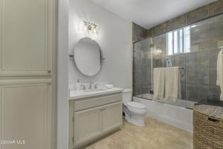 Condominium, 5200 Premiere Hills cir, Woodland Hills, CA 91364 - 23