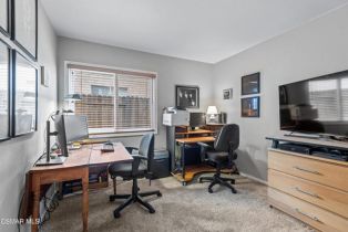 Single Family Residence, 161 Los Vientos dr, Thousand Oaks, CA 91320 - 11