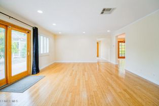 Single Family Residence, 2111 Peak pl, Thousand Oaks, CA 91362 - 13