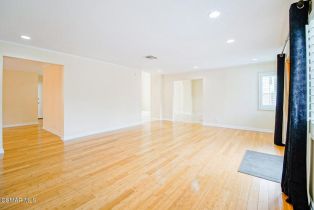 Single Family Residence, 2111 Peak pl, Thousand Oaks, CA 91362 - 14