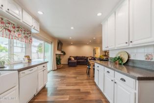 Single Family Residence, 2705 Broadmoor ave, Simi Valley, CA 93065 - 12