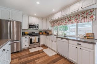 Single Family Residence, 2705 Broadmoor ave, Simi Valley, CA 93065 - 2