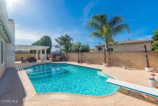 Single Family Residence, 2705 Broadmoor ave, Simi Valley, CA 93065 - 4