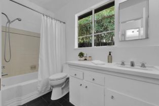 Single Family Residence, 13606 Oak Canyon ave, Sherman Oaks, CA 91423 - 34