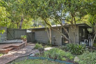 Single Family Residence, 13606 Oak Canyon ave, Sherman Oaks, CA 91423 - 36