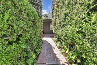 Single Family Residence, 13606 Oak Canyon ave, Sherman Oaks, CA 91423 - 4