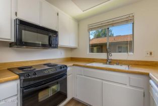 Condominium, 200 Oakleaf dr, Thousand Oaks, CA 91360 - 10