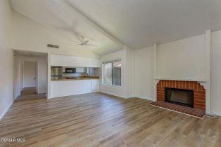 Condominium, 200 Oakleaf dr, Thousand Oaks, CA 91360 - 5