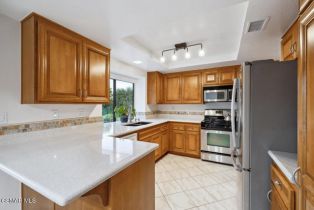 Single Family Residence, 6690 Oak Springs dr, Oak Park, CA 91377 - 11