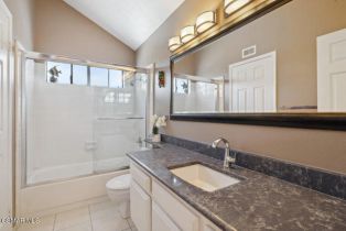 Single Family Residence, 6690 Oak Springs dr, Oak Park, CA 91377 - 34