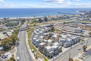 Condominium, 1290 E Thompson blvd, Ventura, CA 93001 - 5