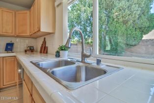 Single Family Residence, 2279 Connell ave, Simi Valley, CA 93063 - 16