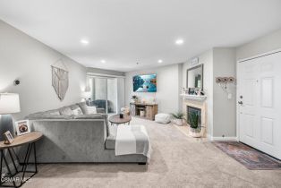 Condominium, 697 Sutton Crest TRL, Oak Park, CA  Oak Park, CA 91377