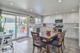 Condominium, 14855 Campus Park dr, Moorpark, CA 93021 - 4