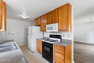 Single Family Residence, 1773 Sequoia ave, Simi Valley, CA 93063 - 10