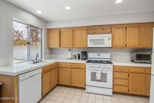 Single Family Residence, 9298 Hollister st, Ventura, CA 93004 - 8