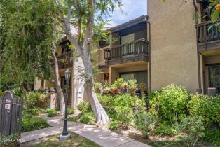 Condominium, 21901 Burbank BLVD, Woodland Hills, CA  Woodland Hills, CA 91367