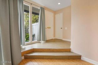 Condominium, 17842 Magnolia blvd, Encino, CA 91316 - 7