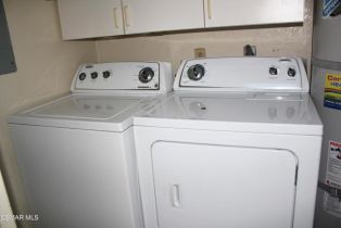 Condominium, 697 Sutton Crest trl, Agoura Hills, CA 91377 - 14