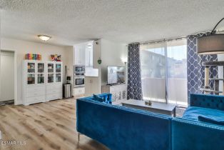 Condominium, 5429 Newcastle AVE, Encino, CA  Encino, CA 91316