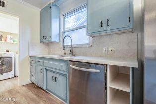 Single Family Residence, 22637 Mariano st, Woodland Hills, CA 91367 - 12