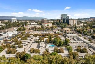 Condominium, 22050 Calvert st, Woodland Hills, CA 91367 - 28