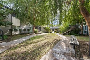 Condominium, 22050 Calvert st, Woodland Hills, CA 91367 - 30