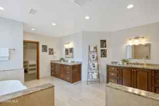 Single Family Residence, 3840 Castle View rd, Agoura Hills, CA 91301 - 36