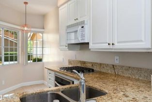 Townhouse, 4827 La Vella dr, Agoura Hills, CA 91377 - 15