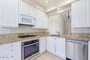 Townhouse, 4827 La Vella dr, Agoura Hills, CA 91377 - 17