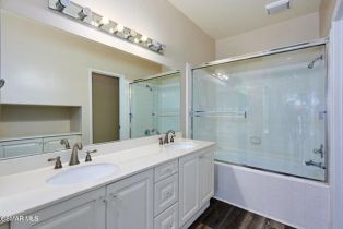 Townhouse, 4827 La Vella dr, Agoura Hills, CA 91377 - 25