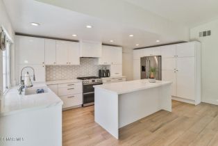 Single Family Residence, 127 Sabra ave, Agoura Hills, CA 91377 - 12