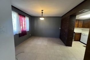 , 18617 Clark st, Tarzana, CA 91356 - 3