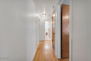 Single Family Residence, 10413 Gaynor ave, Granada Hills, CA 91344 - 17