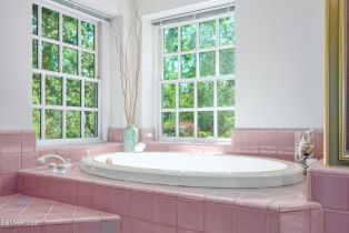 Single Family Residence, 22101 Mulholland dr, Woodland Hills, CA 91364 - 49