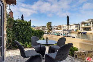 Single Family Residence, 305 Grand Canal, Newport Beach, CA 92662 - 34