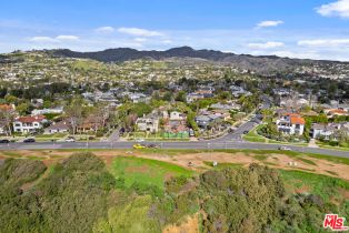 Single Family Residence, 15907 Asilomar blvd, Pacific Palisades, CA 90272 - 5