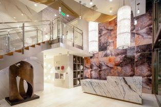 , 1625 Lincoln blvd, Santa Monica, CA 90404 - 3