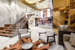 , 1625 Lincoln blvd, Santa Monica, CA 90404 - 4