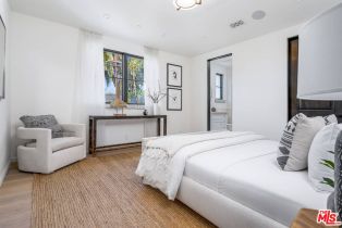 Single Family Residence, 15319 Earlham st, Pacific Palisades, CA 90272 - 34