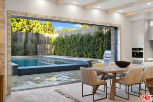 Single Family Residence, 15319 Earlham st, Pacific Palisades, CA 90272 - 50