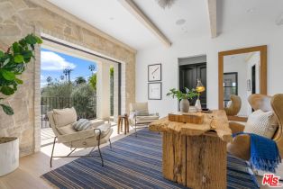 Single Family Residence, 15319 Earlham st, Pacific Palisades, CA 90272 - 9